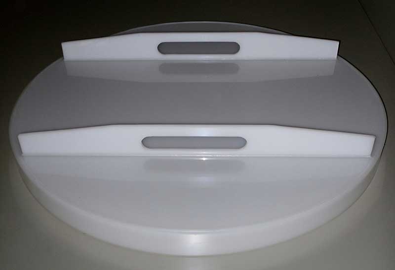 Polypropylene fermentor lid dustbin type for smaller vessels
